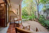 Aurora Hotels in Unawatuna