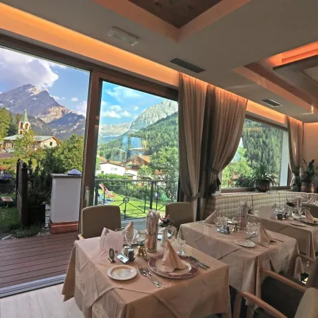 Hotel Cesa Tyrol