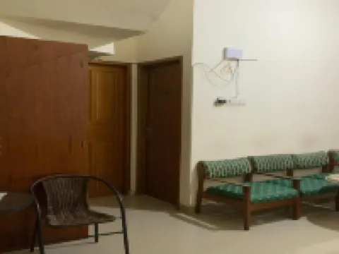 Hotel O Homestay Citra Hotels in Kadia