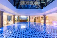 Armaco Residence - Pools