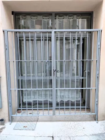 Le Travertin Отели рядом с достопримечательностью «Musée Lapidaire»