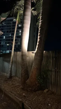 Palm Hamilton Backpacker Отели рядом со станцией Doomben Station