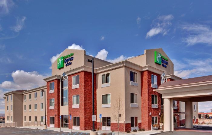 Holiday Inn Express & Suites ALBUQUERQUE AIRPORT by IHG