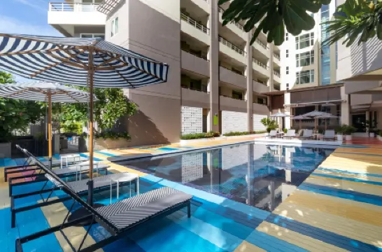 SILATHIP HUAHIN Serviced Apartment & Hotel