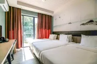 W Golf Resort - balcony