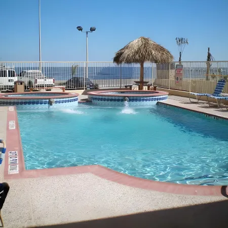 Holiday Inn Express & Suites GALVESTON WEST-SEAWALL by IHG