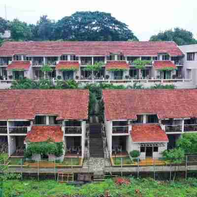 Manas Resort with Petting Zoo Hotel Exterior