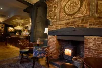 The White Hart - bar