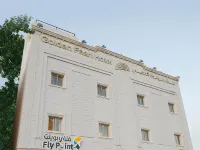 Golden Pearl Hotel Hotels near Prince Mohammad Bin Abdulaziz International Airport