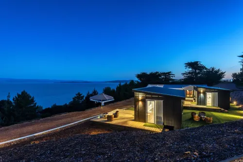 Woodside Bay Chalets - Tiny houses