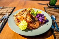 ซิกซ์ เอลิเมนต์ส บีช วิลลา - ห้องครัว