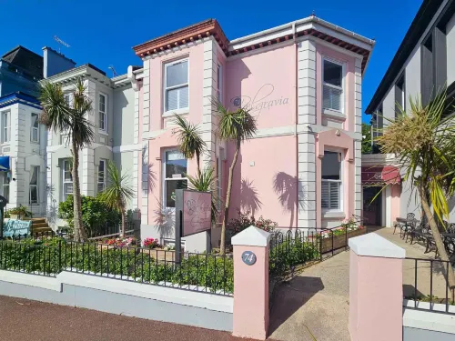 74 Belgravia - parking