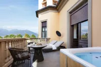 Camin Hotel Luino - Parking