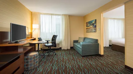 Fairfield Inn & Suites Calgary Downtown