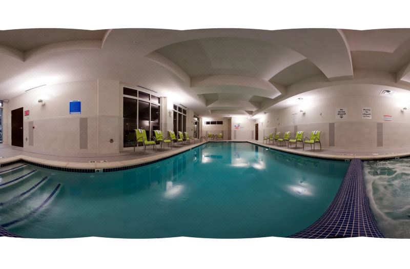 Holiday Inn Detroit Metro Airport by IHG photo 2