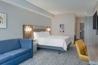 Holiday Inn Express & Suites Wadsworth
