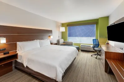 Holiday Inn Express & Suites Parsons