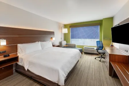 Holiday Inn Express & Suites Parsons by IHG Отели рядом с достопримечательностью «Парк Марвел»