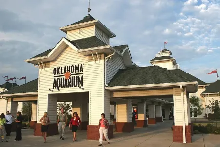 Courtyard Tulsa Central Отели рядом с достопримечательностью «Expo Square»