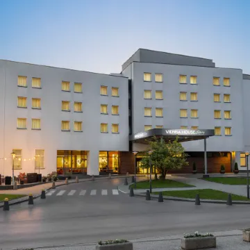 Vienna House Easy by Wyndham Cracow Отели рядом с достопримечательностью «Тчизыны»