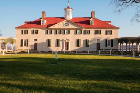 SpringHill Suites Alexandria Old Town/Southwest Отели в г. Александрия