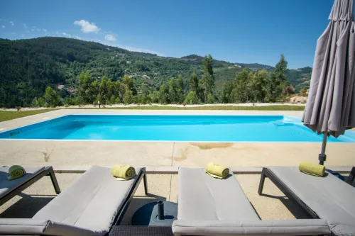 Quinta de Cabanas Douro Country House Hotels in Espiunca