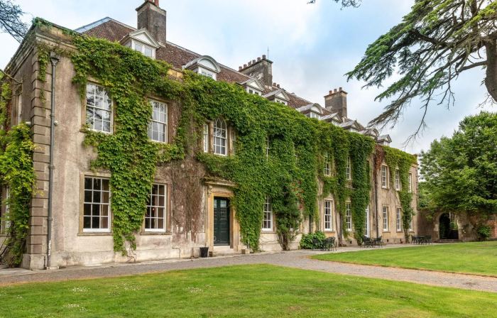Holbrook Manor & Spa