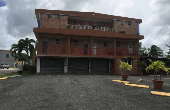 波里庫亞公寓酒店