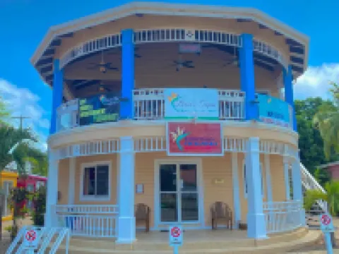 Brisa Oceano Resort Hotels in Placencia