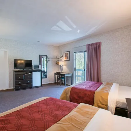 Econo Lodge Lee - Great Barrington