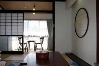 Kajiyabekkan Ramakkoro Yamaneko Yado - Parkplatz
