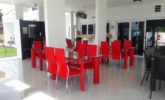 Silver Fern Beach Retreat