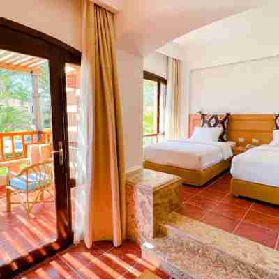 Tamra Beach Resort Rooms