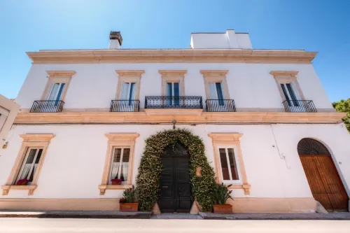 Relais Palazzo Vaglio Hotels in Nardo