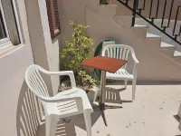 Jimmy's Apartments - Apartments