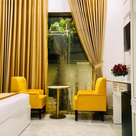 Paradise Hotel & Homestay 100m Walking Alley Access Отели рядом с достопримечательностью «Башня Нян»