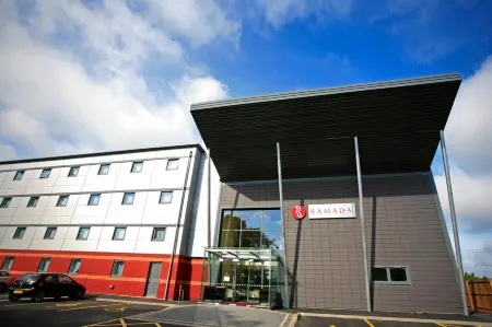 Ramada by Wyndham Oldbury Birmingham Отели в г. Олдбери