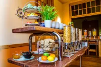 Hotel A la Mer - breakfast
