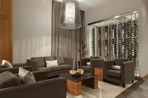 Radisson Hotel & Conference Centre Calgary Airport Photos