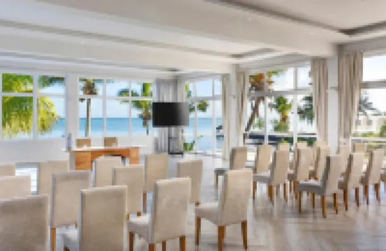 Coral Azur Beach Resort