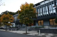 Hotel Schlangenbader Hof Hotels in der Nähe von Weingut Fritz Allendorf