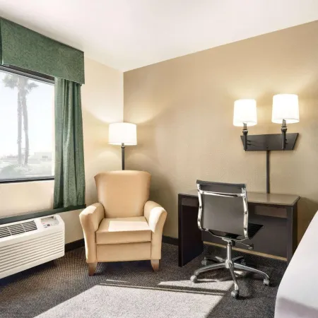 Travelodge by Wyndham Yuma