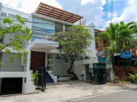 LeGreen Suite Poso Hotels near Gelora Bung Karno Main Stadium