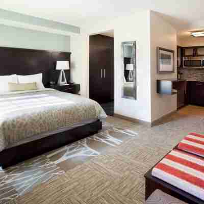 Staybridge Suites Des Moines Downtown Rooms