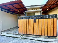 DMoon Villa Hotels in Kalasan