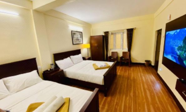 Aakash Rooms and Cottages,