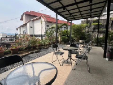 Lima's Hotel ブキティンギのホテル