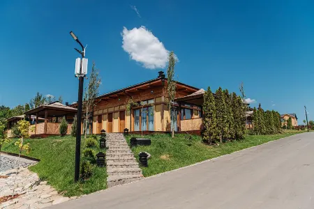 Sunrise Village (Санрайз Вилладж)