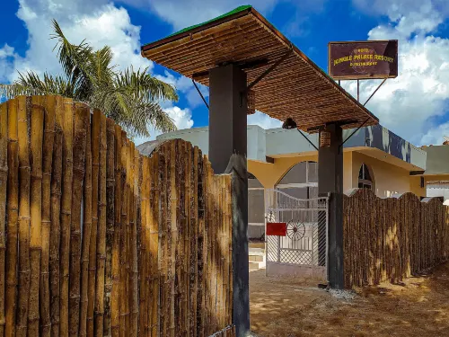 Hotel Jungle Palace Hotels in Tala
