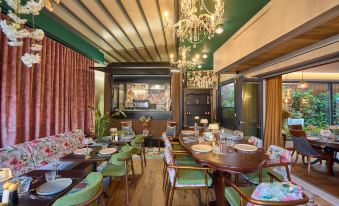 Sigma Luxury Apartments & Suites